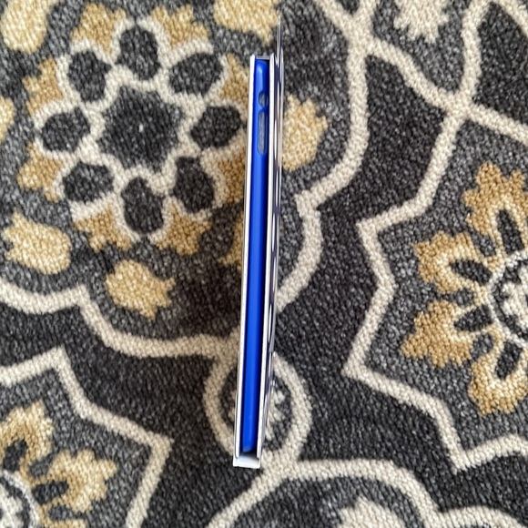 4/$15 NWT Studio C Skinny Mini 360' IPad Air Case - Picture 4 of 4